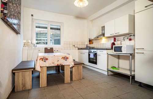 Neukirch Apartment | Cozy Holiday Apartment 'Nguyen Und Le 2' with Wi-Fi & Kitchen