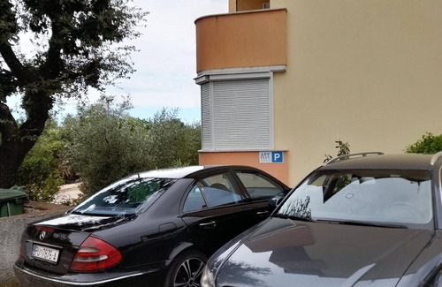 Fiorini Apartment | Cozy 2-Bedroom Holiday Apartment in Novigrad