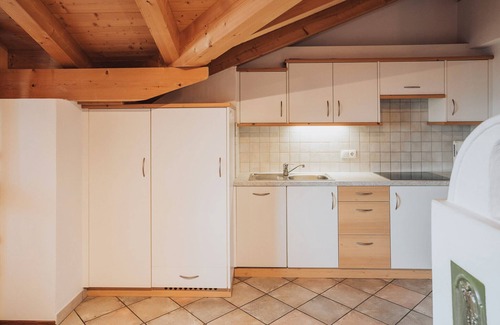 Rifiano Apartment | Stunning 'Oberegghof Hahnenkamm' with Mountain Views & Wi-Fi