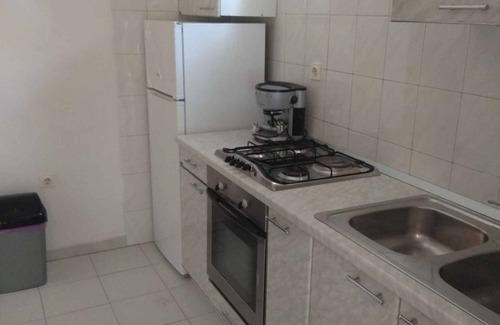 Brna Apartment | Beachfront Holiday Apartment with Ocean View & Spa Access