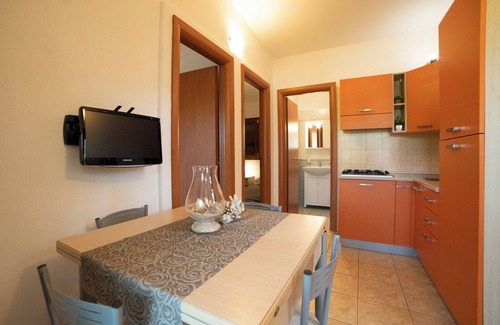 Mattinata House | Relax at Apartment "Orchidea" with Pool and Private Beach