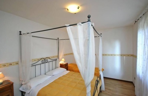 Ramazzano Other | Family-Friendly Holiday Apartment Oscano with Pool & Kitchen