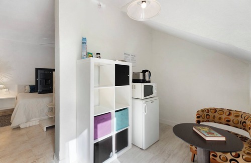 Armenime Apartment | Relaxing Oceanfront Apartment 'Pardelo' with Free Wi-Fi
