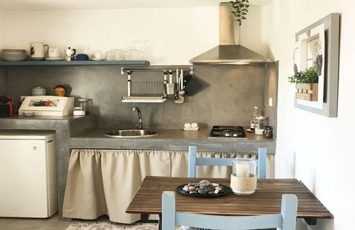 Pantelleria Apartment | Cozy Holiday Apartment in Pantelleria with Ocean Views