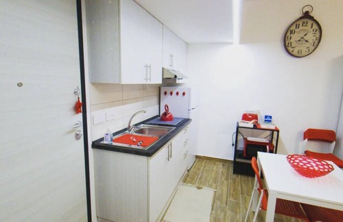 Corso dei Mille - Sant'Erasmo Apartment | Cozy Holiday Apartment in Palermo for Up to 5 Guests