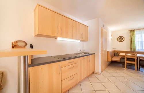 Racines Apartment | Cozy "Parigger Apt Zirbe" with Balcony & Shared Garden