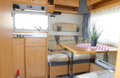 Hinterjessen Apartment | Charming Holiday Apartment Pirna with Pool & Pet-Friendly
