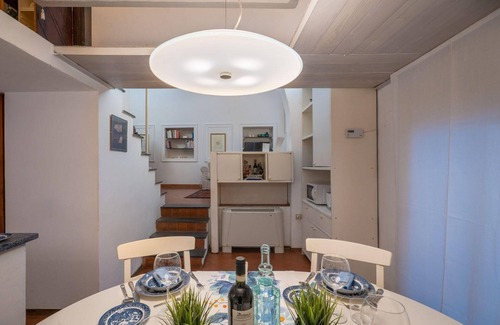 Pisa City Centre Apartment | Cozy Holiday Apartment in Pisa for 2-4 Guests
