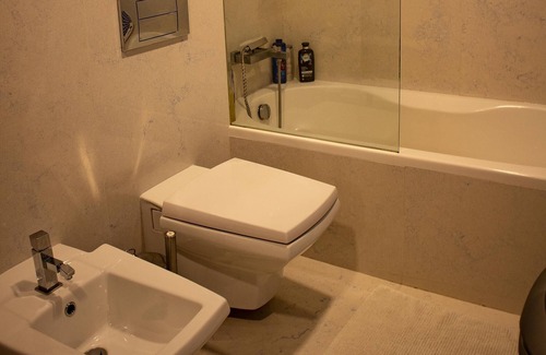 Ponte de Lima Apartment | Relaxing Retreat at S Roque House: Pool, Wi-Fi & Garden