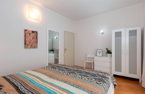 Valbandon Apartment | Spacious Holiday Apartment in Pula for Up to 8 Guests