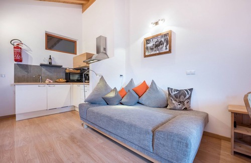 Luson Apartment | Unforgettable Stay at Raffreiderhof Apt Zirbe with Pool
