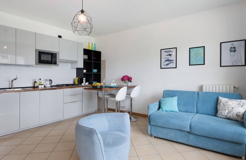 Predore Apartment | Lake View Apartment "Residence Perlago Fiordaliso" Awaits