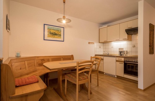 Owingen Apartment | Cozy Holiday Apartment "Risthof 4" with Balcony & Sauna