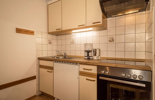 Owingen Apartment | Cozy Holiday Apartment "Risthof 4" with Balcony & Sauna