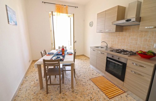 Otranto Historic Centre House | Cozy Holiday Apartment "Roberta" with Ocean View & Balcony