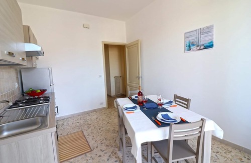 Otranto Historic Centre House | Cozy Holiday Apartment "Roberta" with Ocean View & Balcony