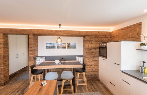 Fie allo Sciliar Apartment | Inviting Holiday Apartment "Roderer" with Mountain Views