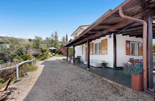 Arcola Apartment | Dreamy Holiday Apartment "Rosadimaggio Camelia" with Garden