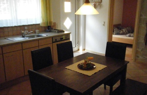 Rust House | Cozy Holiday Apartment Rust for 2-4 with Kitchen & Breakfast
