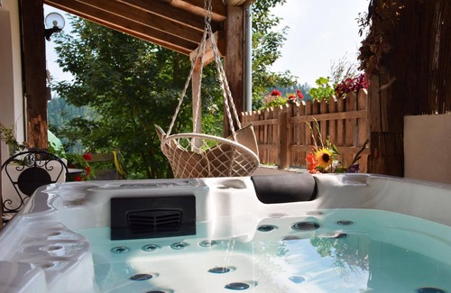 Sankt Marein im Murztal House | Cozy St. Dionysen Apartment with Spa and Hot Tub Access