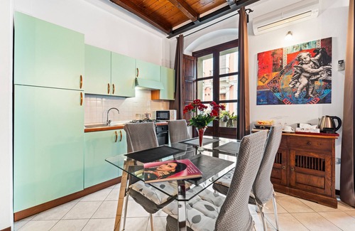 Marina District Apartment | Discover Sardinia Gem House: Ocean View with Balcony & Wi-Fi