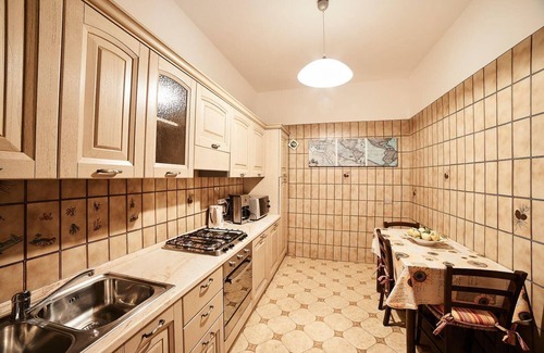 Scala Apartment | Cozy Holiday Apartment Scala for 2-4 with Pool & Kitchen