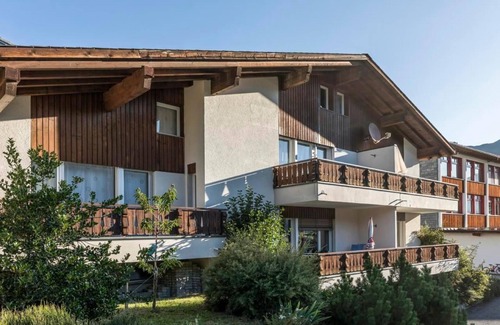 Sedrun Apartment | Cozy Holiday Apartment Sedrun for 2 with Kitchen & Breakfast