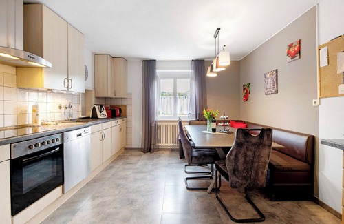 Staufen im Breisgau Apartment | Perfect Holiday Apartment "Sink" with Private Terrace & Garden