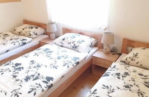 Republika Srpska House | Family-Friendly Sipovo Apartment with Kitchen & Breakfast Options