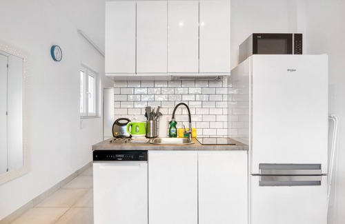 Grau i Platja Apartment | Cozy Holiday Apartment "Soleole1" with Ocean View & Wi-Fi