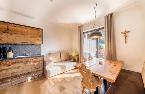 Collepietra Apartment | Relax in Holiday Apartment "Sonnleiten Sonnenparadies" with Wi-Fi