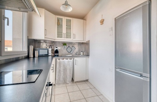 Saint - Martin - du - Touch Apartment | Cozy Holiday Apartment Near Airport with Heated Pool & Wi-Fi