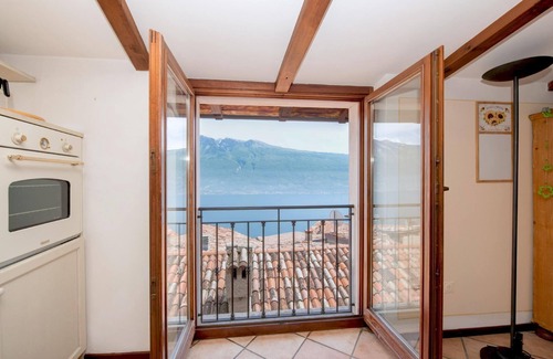 Gardola House | Cozy Holiday Apartment in Tignale for Up to 5 Guests