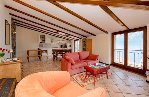 Gardola House | Cozy Holiday Apartment in Tignale for Up to 5 Guests