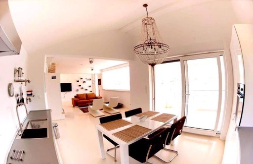 Tijesno Apartment | Family-Friendly Holiday Apartment in Tisno with Spa Access