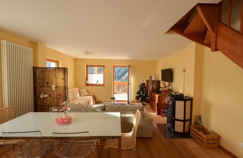 Rio di Pusteria Apartment | Comfortable Holiday Apartment in Vals for Families of 5