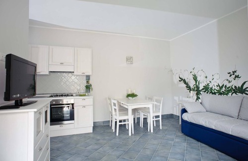 Villammare Apartment | Cozy Holiday Apartment Vibonati for 1-4 Guests