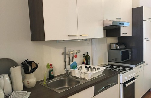 Himmelpfortgrund Apartment | Spacious Holiday Apartment in Vienna for Up to 6 Guests