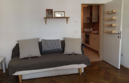 Himmelpfortgrund Apartment | Cozy Holiday Apartment in Vienna for 1-4 Guests