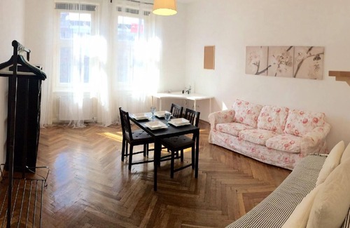 Himmelpfortgrund Apartment | Cozy Holiday Apartment in Vienna for 1-4 Guests