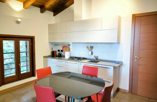 Vignone Apartment | Vignone Holiday Apartment: Ideal for Families with Hot Tub