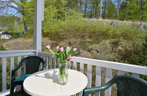 Sellin Apartment | Beachside Villa Celia - Apartment with Balcony & Wi-Fi