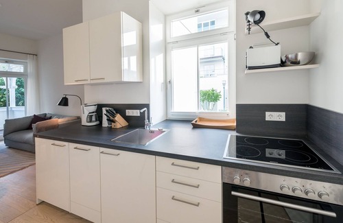 Binz Apartment | Villa Seeblick Binz 01: Sea View Apartment with Balcony