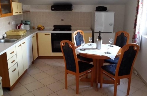 Vinjerac House | Inviting Holiday Apartment Vinjerac for 6 Guests with Pool