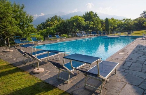 Vira Apartment | Cozy Holiday Apartment Vira for 2-4 with Pool Access