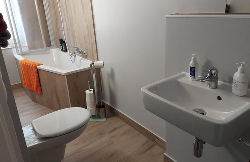 Abtshagen House | Cozy Holiday Apartment in Wittenhagen for 2 Guests