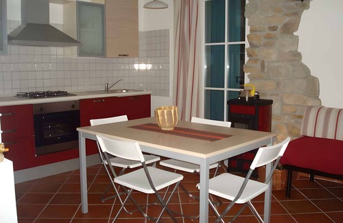 Locca Apartment | Cozy Holiday Apartment with Balconies and Ocean Views
