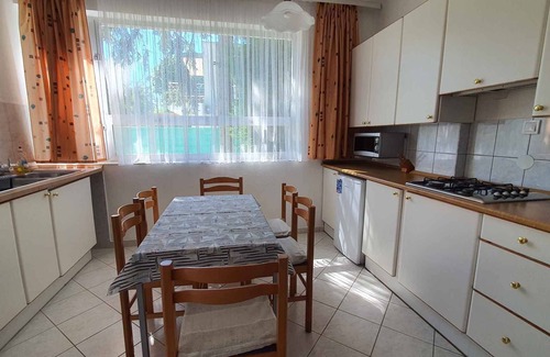 Siofok-Sosto Apartment | Comfortable Holiday Apartment with Air Conditioning Near Balaton