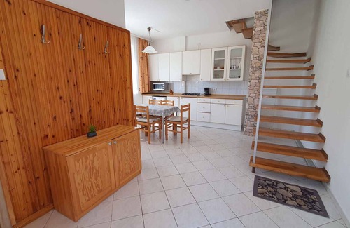 Siofok-Sosto Apartment | Comfortable Holiday Apartment with Air Conditioning Near Balaton