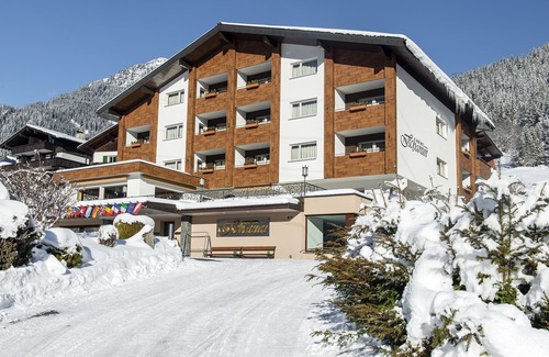 Gaschurn Apartment | Indulge in a 4-Star Apartment with Pool and Spa Amenities